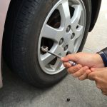 株式会社ジャストライト浪岡智がお教えするタイヤの空気圧チェックのイメージ画像